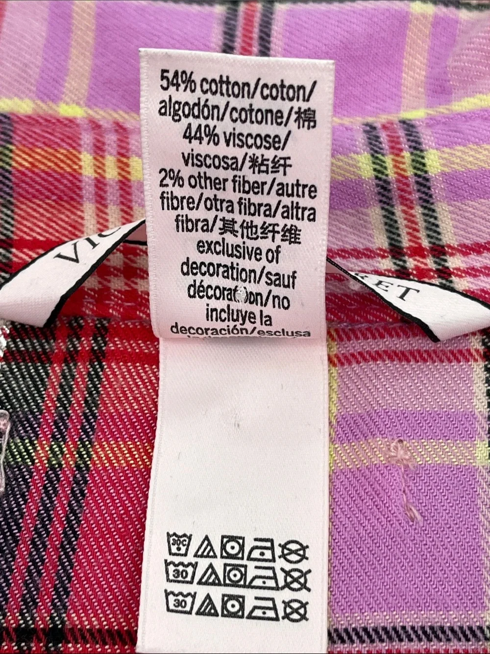 VICTORIA’S SECRET BUNDLE PLAID LONG SLEEP SHIRT SZ XL AND FUZZY SLIPPERS SZ MD